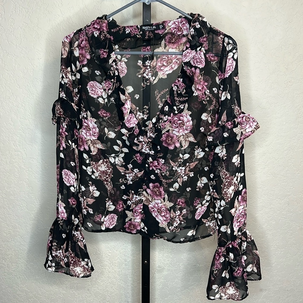 301 - NastyGal NWT Black Floral Sheer Long Sleeve, Size 8